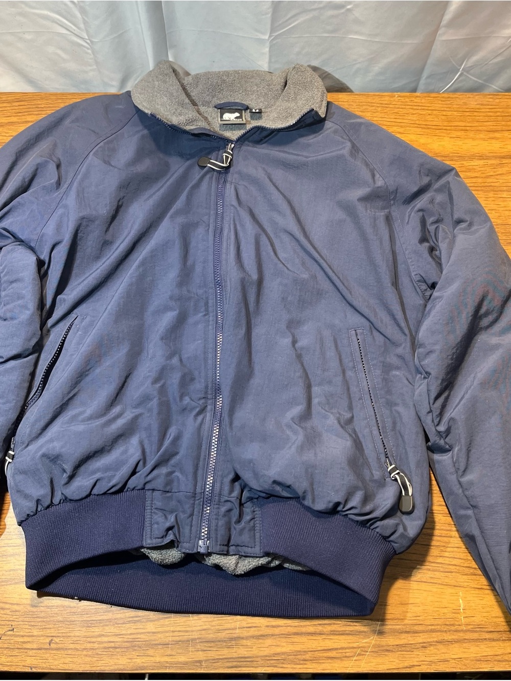 White Bear Clothing Jacket Medium Blue Cotton Gray Sherpa lining Zippered pocket